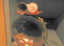 ���R�[�h�z�[���S